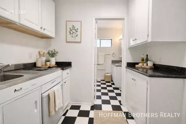 Studio Apartment for rent in Brentwood - Westside / South Bay, Los Angeles