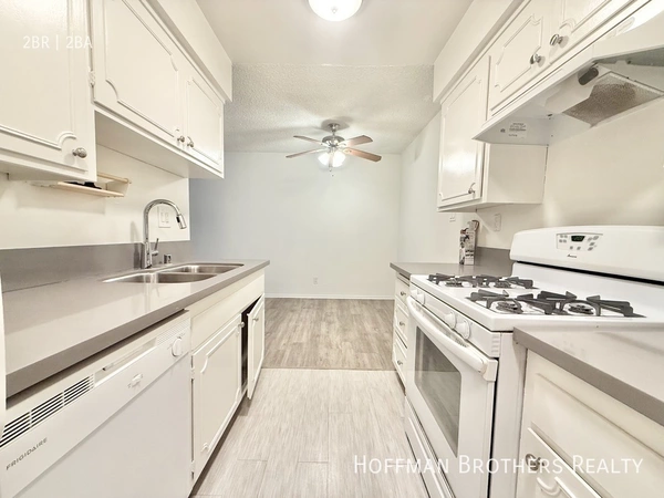 2 bedrooms apartment for rent in Brentwood - Westside / South Bay, Los Angeles