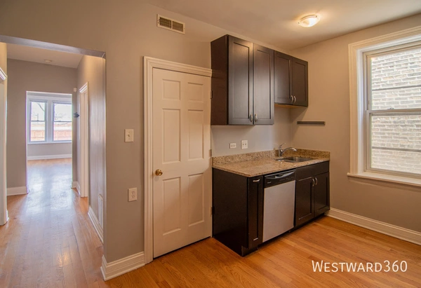 2 bedrooms apartment for rent in Logan Square - North Side, Chicago