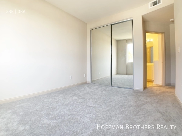3 bedrooms apartment for rent in Palms - Westside / South Bay, Los Angeles