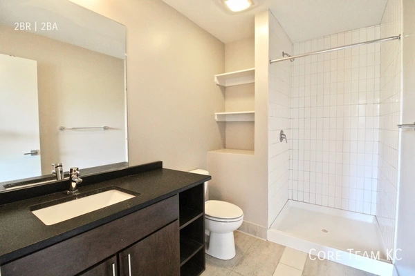 2 bedrooms apartment for rent in Midtown-Westport - KCMO, Kansas City