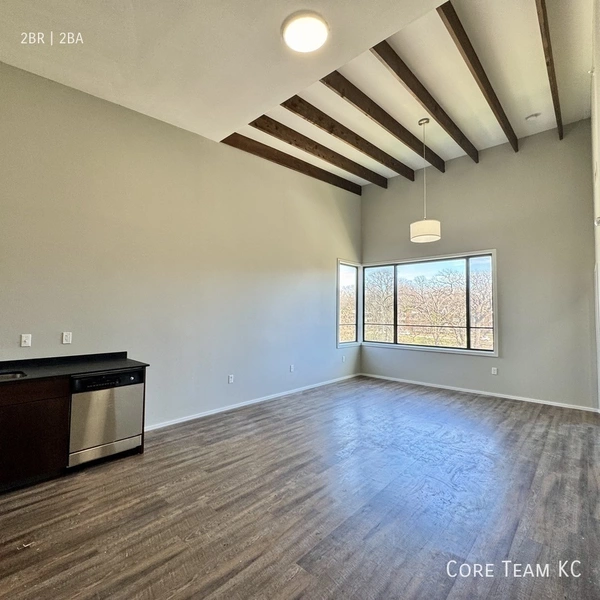 2 bedrooms apartment for rent in Midtown-Westport - KCMO, Kansas City