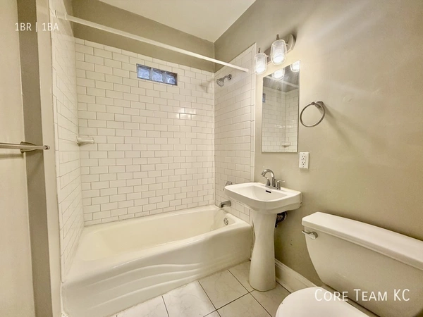 1 bedroom apartment for rent in Country Club Plaza - KCMO, Kansas City