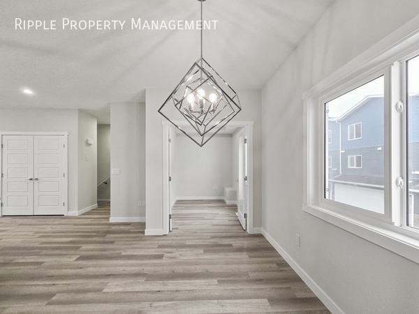 4 bedrooms apartment for rent in Redstone - NE Calgary, Calgary