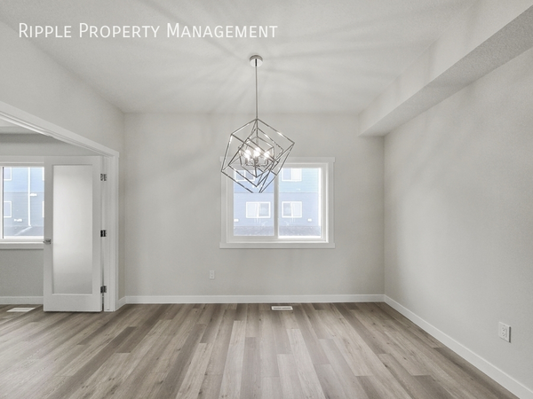 4 bedrooms apartment for rent in Redstone - NE Calgary, Calgary