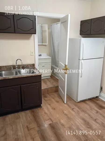 Studio Apartment for rent in Near West Side - Central Mil, Milwaukee