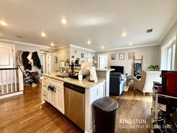 3 bedrooms apartment for rent in Mission Hill - Boston, Boston