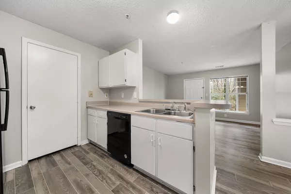 3 bedrooms apartment for rent in East Raleigh - South Raleigh, Raleigh