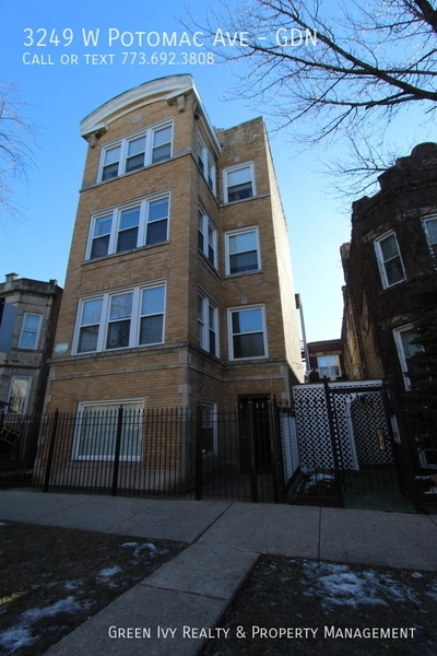 2 bedrooms apartment for rent in Humboldt Park - West Side, Chicago