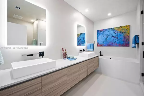 4 bedrooms apartment for rent in Beverly Terrace - Miami, Miami