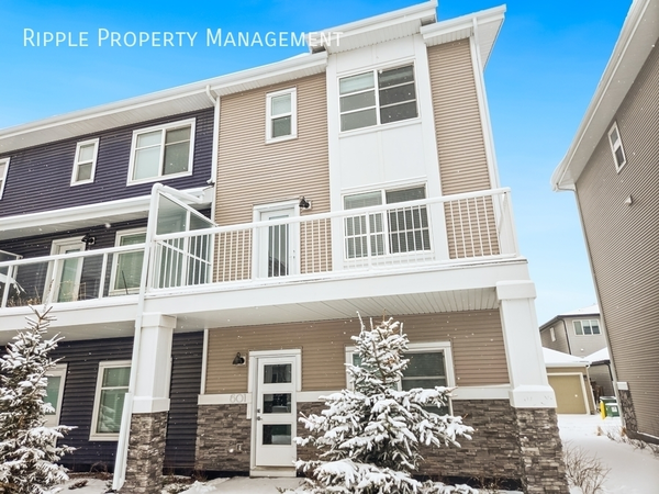 4 bedrooms apartment for rent in Tuxedo Park - City Centre, Calgary