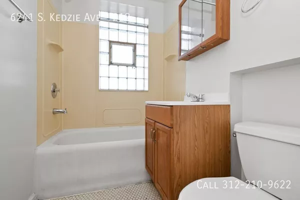 Studio Apartment for rent in Chicago Lawn - Southwest Side, Chicago