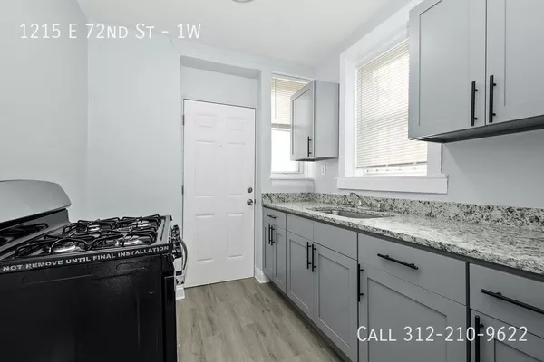 Studio Apartment for rent in Greater Grand Crossing - South Side, Chicago