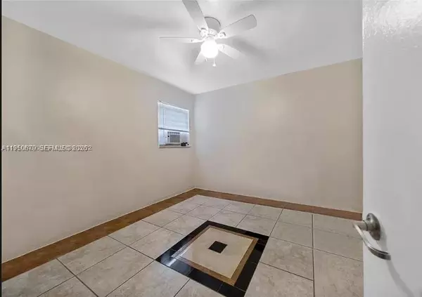 2 bedrooms apartment for rent in Brownsville MIA - Miami Dade, Miami
