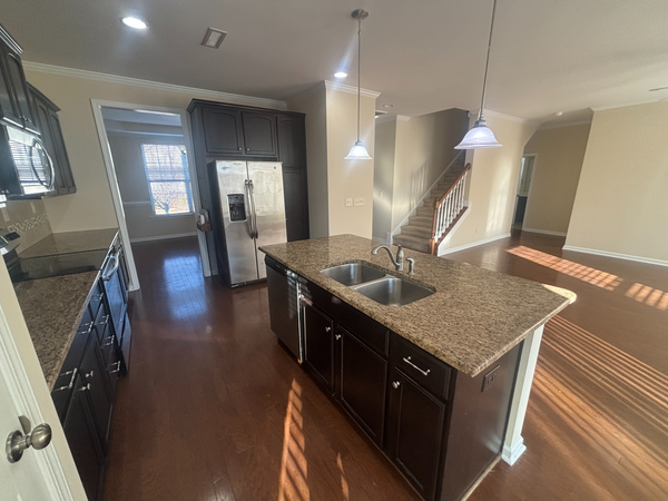 Coliving in Bryson Village - Outer Triangle, Raleigh