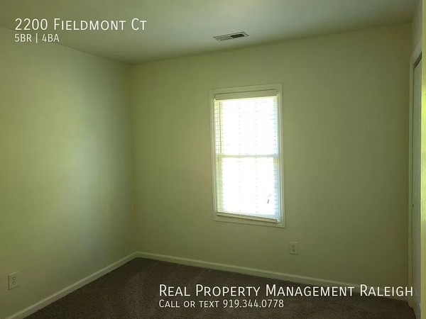 Coliving in Wakefield - Outer Triangle, Raleigh