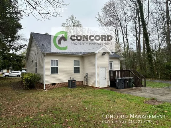 3 bedrooms apartment for rent in North Greensboro - Greensboro, Greensboro