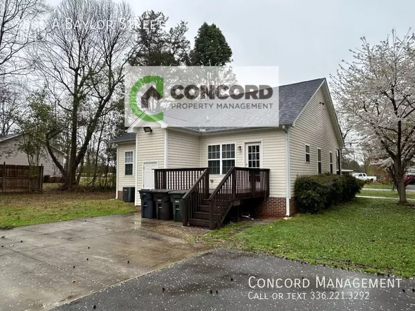 3 bedrooms apartment for rent in North Greensboro - Greensboro, Greensboro