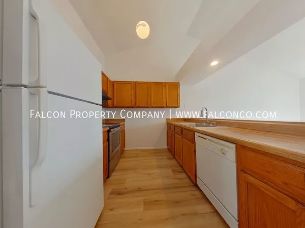 2 bedrooms apartment for rent in Southeast Colorado Springs - South COS, Colorado Springs