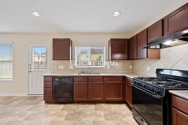 3 bedrooms apartment for rent in Greater Greenspoint - Ne Houston, Houston