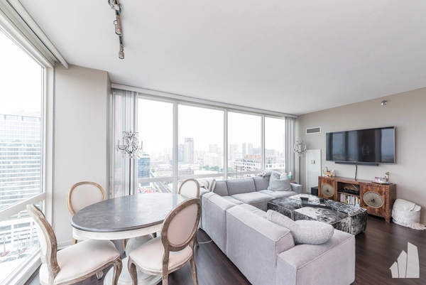 2 bedrooms apartment for rent in River North - Central, Chicago