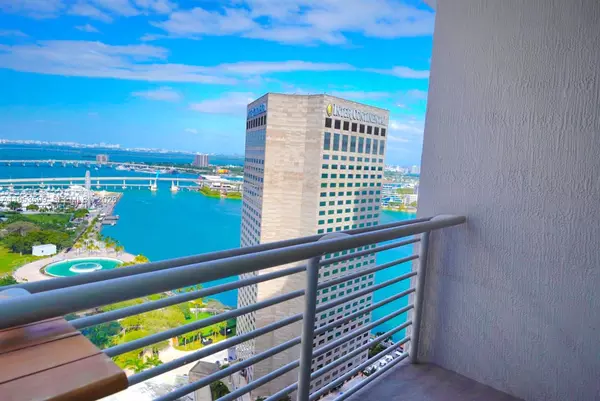 2 bedrooms apartment for rent in Downtown Miami - Miami, Miami