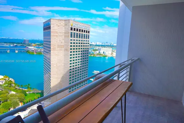 2 bedrooms apartment for rent in Downtown Miami - Miami, Miami