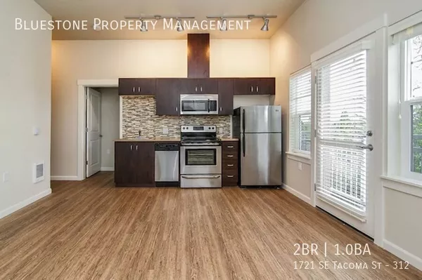 2 bedrooms apartment for rent in Sellwood-Moreland - SE Portland, Portland