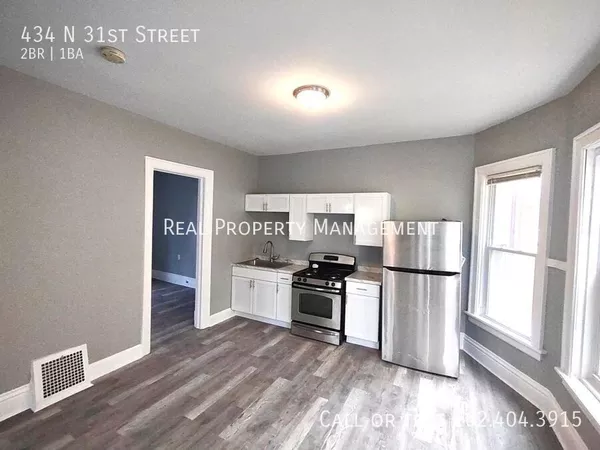 2 bedrooms apartment for rent in Merrill Park - West / SW Mil, Milwaukee