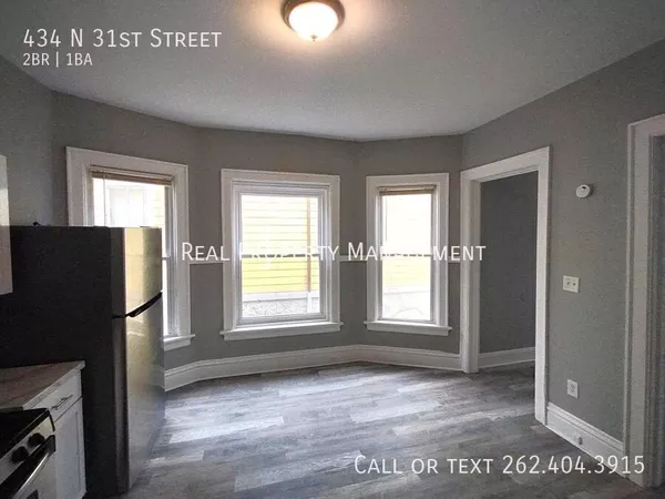 2 bedrooms apartment for rent in Merrill Park - West / SW Mil, Milwaukee