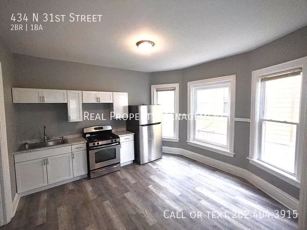 2 bedrooms apartment for rent in Merrill Park - West / SW Mil, Milwaukee