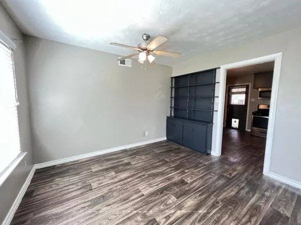 3 bedrooms apartment for rent in Casa View - Ne Dallas, Dallas