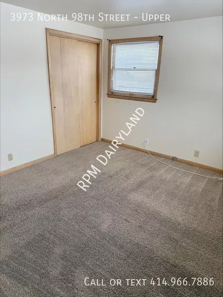 3 bedrooms apartment for rent in Grantosa - NW Mil, Milwaukee