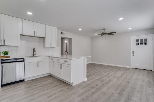 2 bedrooms apartment for rent in Old East Dallas - Ne Dallas, Dallas