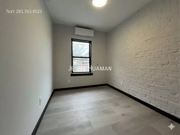 4 bedrooms apartment for rent in West Village - Manhattan, New York