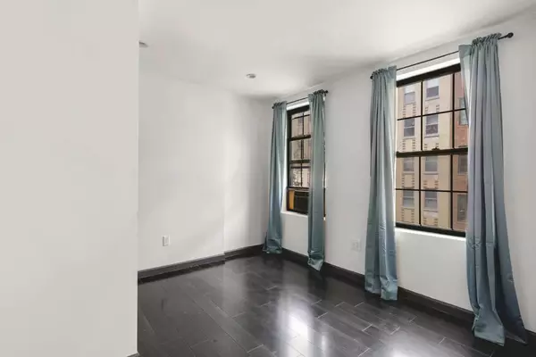 Coliving in Alphabet City - Manhattan, New York