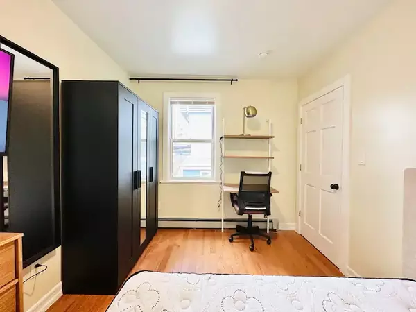 Coliving in Astoria - Queens, New York