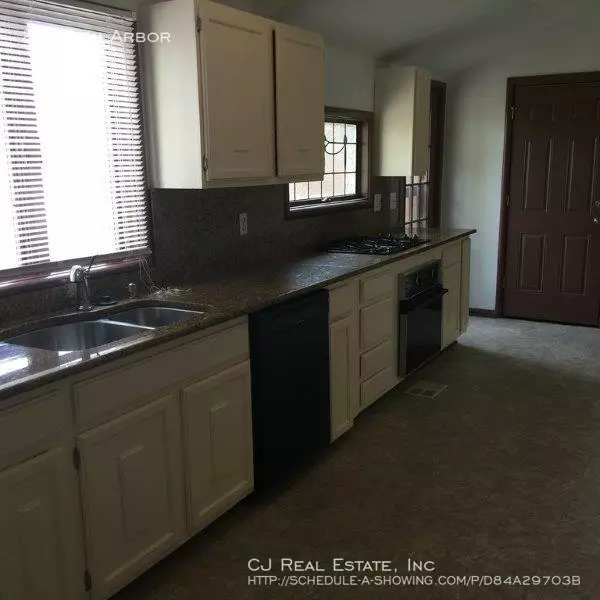 3 bedrooms apartment for rent in Red Bridge - KCMO, Kansas City