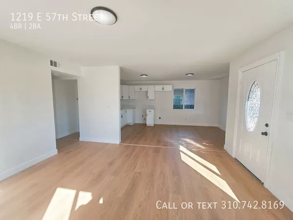 4 bedrooms apartment for rent in Huntington Park - Southeast, Los Angeles