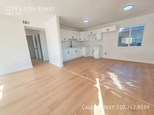 4 bedrooms apartment for rent in Huntington Park - Southeast, Los Angeles