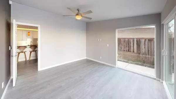 Coliving in East Palo Alto - Peninsula, San Francisco