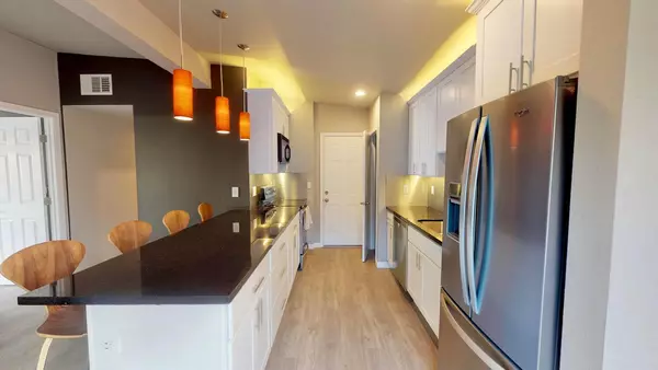 Coliving in East Palo Alto - Peninsula, San Francisco