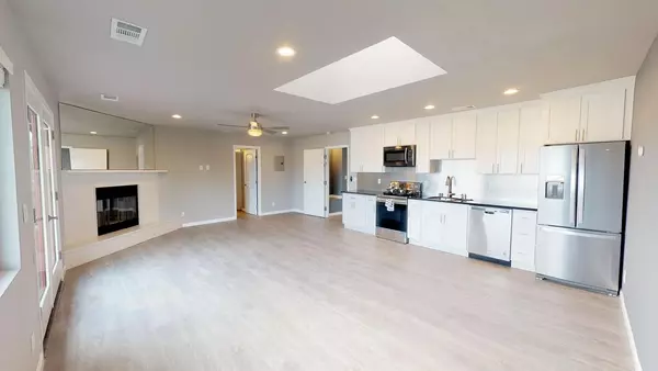 Coliving in East Palo Alto - Peninsula, San Francisco