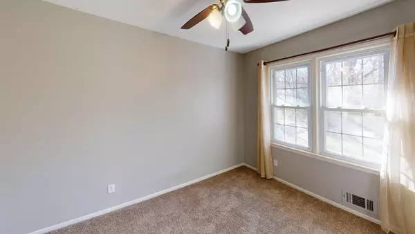 Coliving in Lee's Summit - Outer KCMO, Kansas City