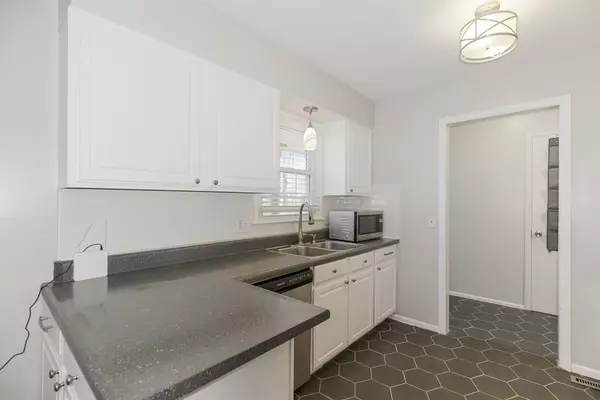 Coliving in Lee's Summit - Outer KCMO, Kansas City