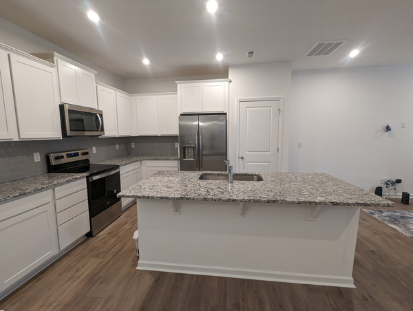 Coliving in Eagle Lake - West Charlotte, Charlotte