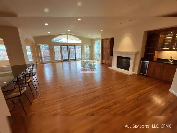 3 bedrooms apartment for rent in Broadmoor - Central COS, Colorado Springs