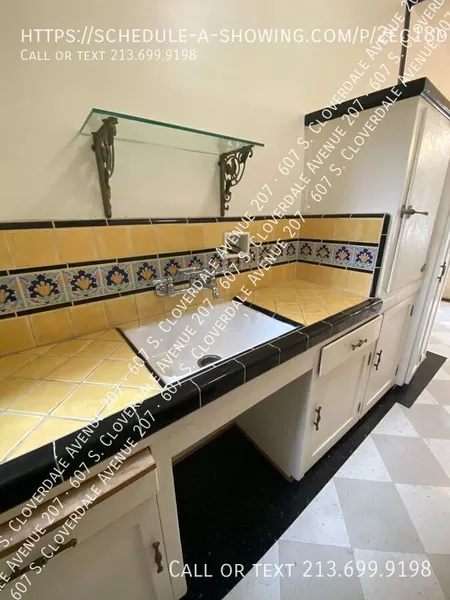 Studio Apartment for rent in Mid Wilshire - Central Los Angeles, Los Angeles