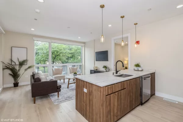 2 bedrooms apartment for rent in Irving Park - Northwest Side, Chicago