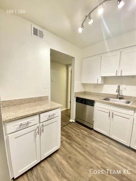 1 bedroom apartment for rent in Midtown-Westport - KCMO, Kansas City